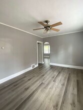 3035 W Addison St, Unit 1 in Chicago, IL - Building Photo - Building Photo
