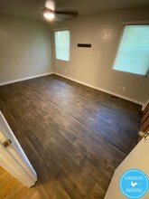 2146 Charles St in Durham, NC - Foto de edificio - Building Photo