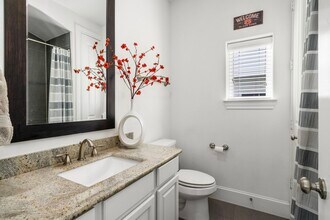 816 Ennis St in Houston, TX - Building Photo - Building Photo