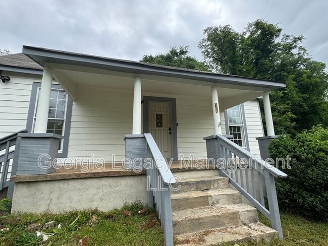 property at 185 S Rocksprings St