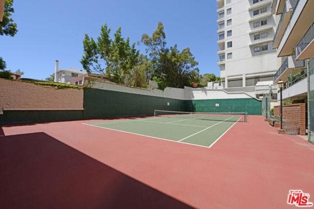 property at 10535 Wilshire Blvd