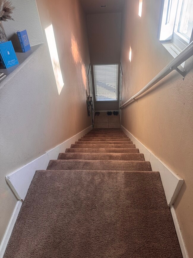 3236 E Chandler Blvd, Unit 2048 in Phoenix, AZ - Building Photo - Building Photo