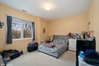 2801 W Ardmore Ave in Chicago, IL - Building Photo - Building Photo