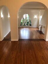 320 N Genesee Ave, Unit #2 in Los Angeles, CA - Building Photo - Building Photo