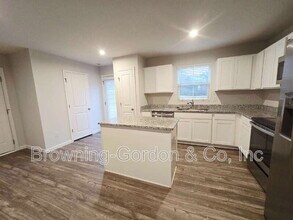 1026 Cone Blvd in Nashville, TN - Building Photo - Building Photo