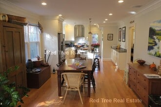 279 Walnut St in Brookline, MA - Building Photo - Building Photo