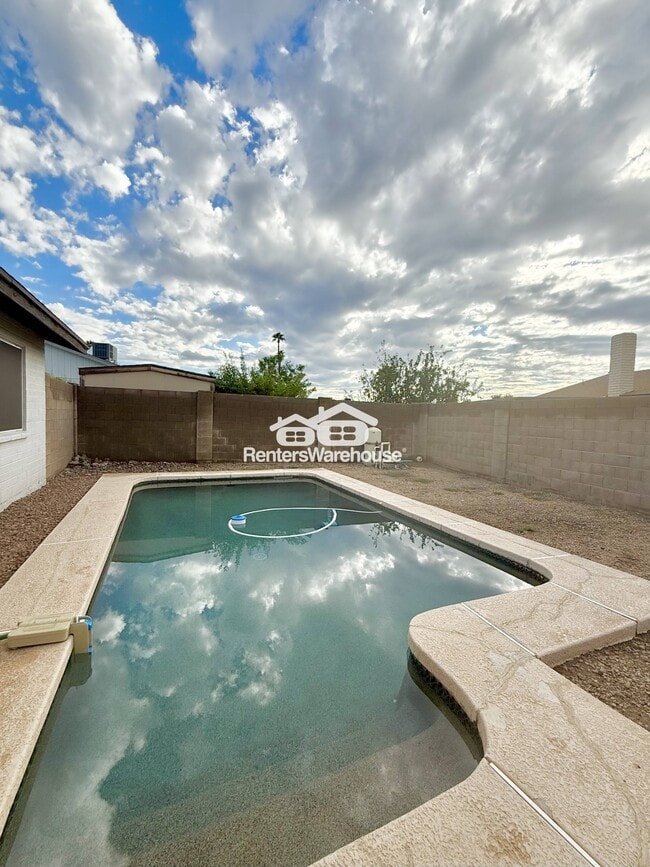 17624 N 20th Dr in Phoenix, AZ - Building Photo - Building Photo