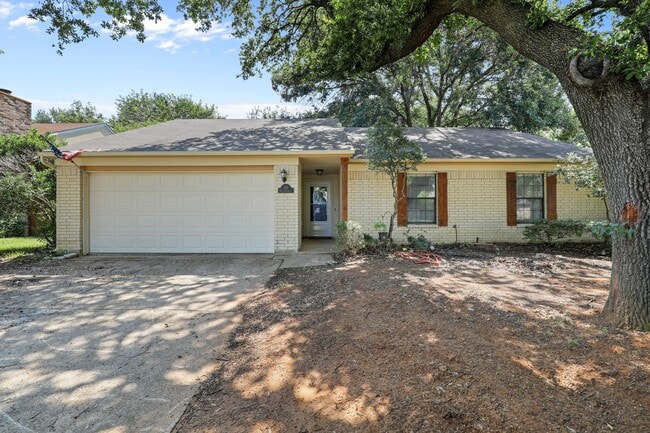3918 White Oak Ct
