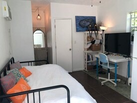 1516 SW 12th St in Miami, FL - Building Photo