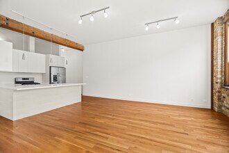 1755 N Damen Ave in Chicago, IL - Building Photo - Building Photo