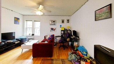 4827 W Addison St in Chicago, IL - Building Photo - Building Photo