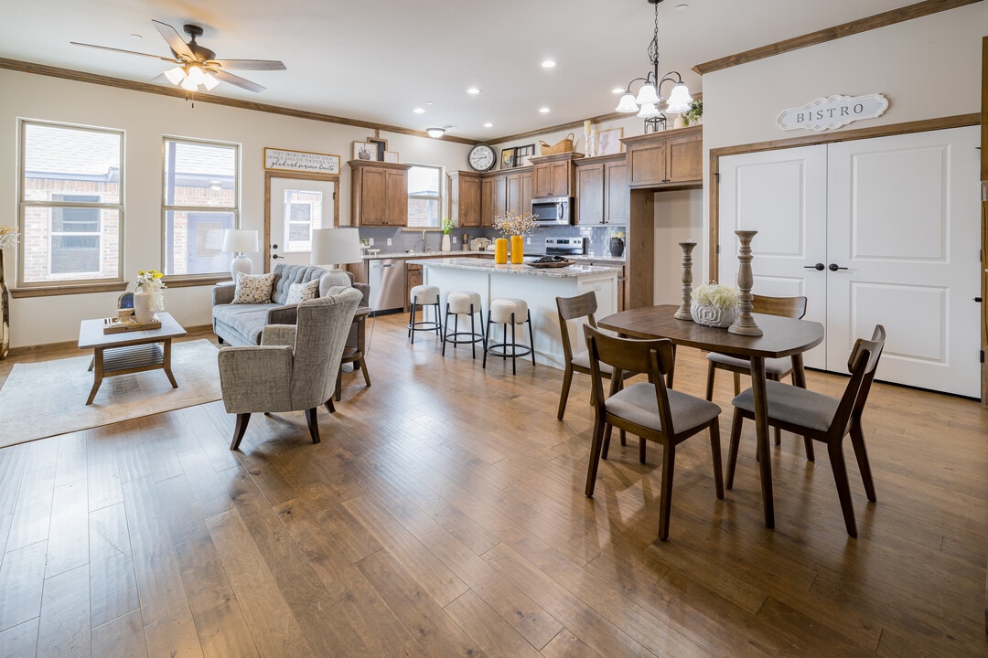 Belmont Cove North in Oklahoma City, OK - Foto de edificio