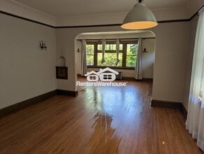 3743 W Broadway in Minneapolis, MN - Building Photo - Building Photo