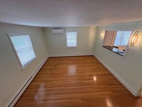 12 Taylor St in Nashua, NH - Building Photo - Building Photo
