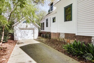 255 Bloomfield St in Athens, GA - Foto de edificio - Building Photo