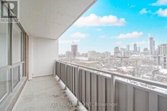 666 Spadina Ave. in Toronto, ON - Building Photo - Building Photo