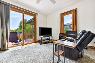 3422 W Pikes Peak Ave in Colorado Springs, CO - Building Photo - Building Photo