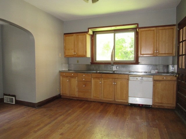 21 Cleveland Ave in Uniontown, PA - Building Photo - Building Photo