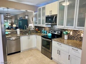 7819 Regal Heron Cir in Naples, FL - Building Photo - Building Photo