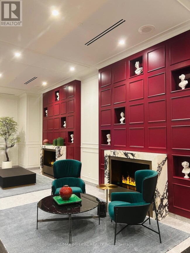 180 Front St E in Toronto, ON - Building Photo - Building Photo