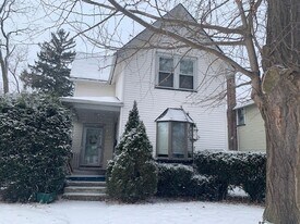 311 Winton Rd in Rochester, NY - Building Photo