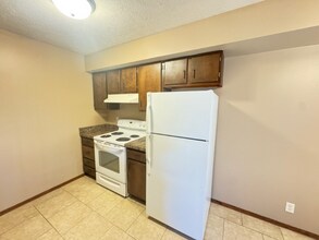 1842 Knox St in Lincoln, NE - Building Photo - Building Photo