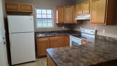 44 County Rd 332 in Charleston, MO - Foto de edificio - Building Photo