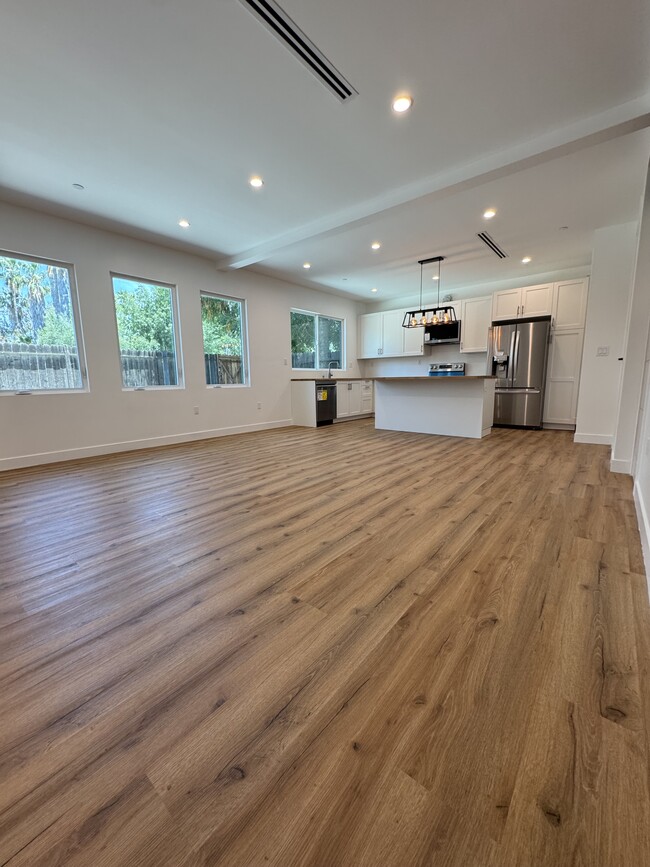 17457 Bullock St in Los Angeles, CA - Building Photo - Building Photo