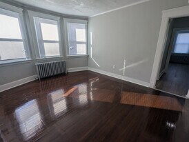 1463 Dixwell Ave, Unit 2 in Hamden, CT - Building Photo