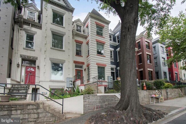 24 Rhode Island Ave NE in Washington, DC - Building Photo - Building Photo