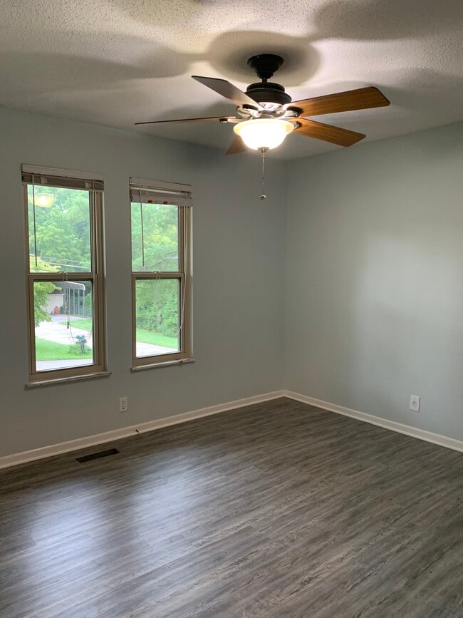 417 Echo Valley Rd in Knoxville, TN - Building Photo - Building Photo