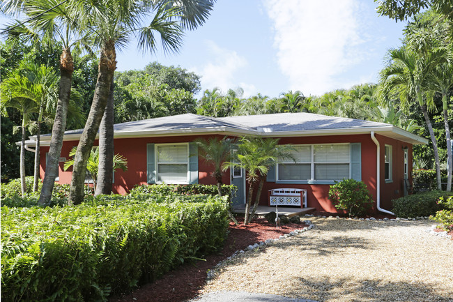 849 Beach Rd in Sanibel, FL - Building Photo - Building Photo