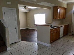 6318 Lakeside Ln in Lawrence, KS - Building Photo - Building Photo