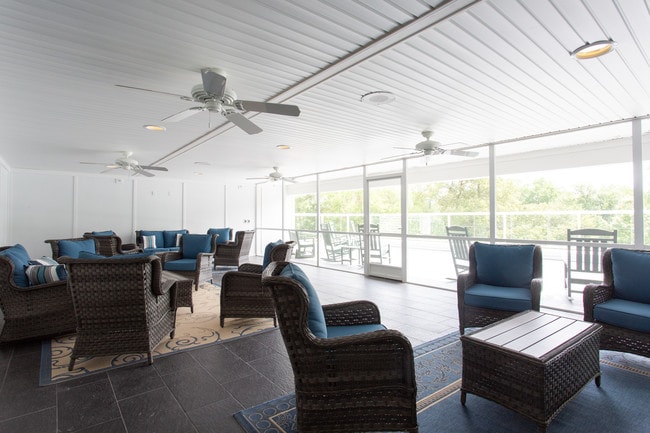 The Arbors at Shoulders Hill Senior Living in Suffolk, VA - Building Photo - Building Photo