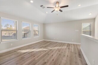 18855 Collins View Dr in New Caney, TX - Building Photo - Building Photo