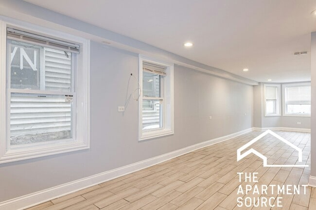 2968 N Ridgeway Ave in Chicago, IL - Building Photo - Building Photo