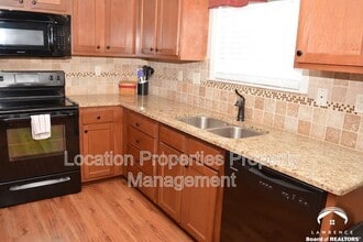 3413 Chance Ln in Lawrence, KS - Building Photo - Building Photo