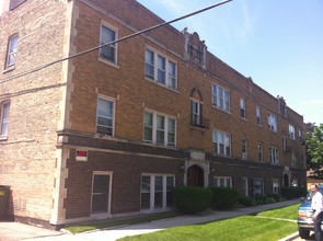 6312-6316 W 13th St in Berwyn, IL - Foto de edificio - Building Photo