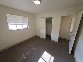 510 E Pittsburgh McKeesport Blvd in North Versailles, PA - Foto de edificio - Building Photo