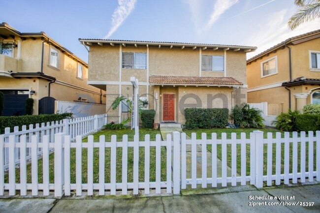 2312 Ruhland Ave in Redondo Beach, CA - Building Photo - Building Photo