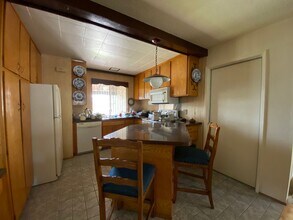 325 Zola Ave in Roseville, CA - Building Photo - Building Photo