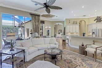28611 Via D Arezzo Dr in Bonita Springs, FL - Foto de edificio - Building Photo