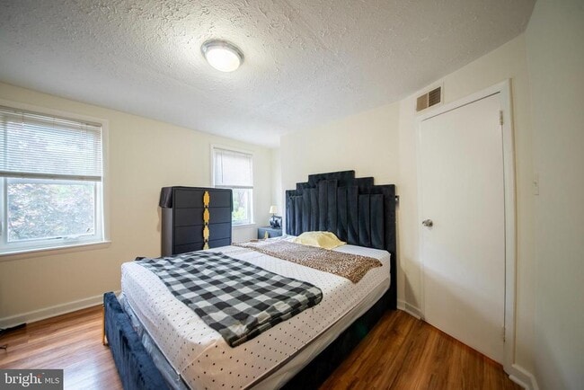 913 W Lombard St in Baltimore, MD - Building Photo - Building Photo