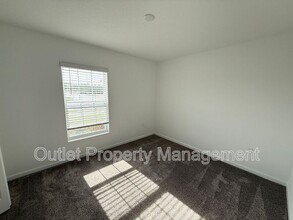 2264 Green Valley St in Daytona Beach, FL - Building Photo - Building Photo