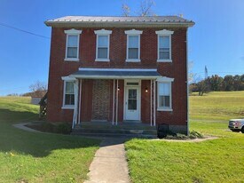 1353 Irish Creek Rd, Unit C in Mohrsville, PA - Building Photo