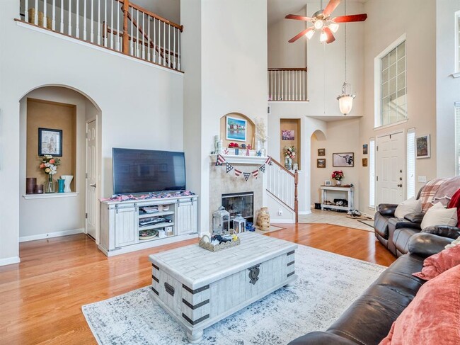 7901 Southwest Pkwy in Austin, TX - Building Photo - Building Photo