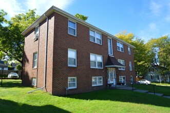 St. Clair Apartments in St. Paul, MN - Building Photo - Building Photo