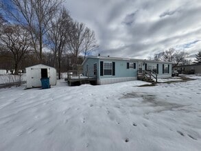 4237 Daffodil Cir in Traverse City, MI - Foto de edificio - Building Photo