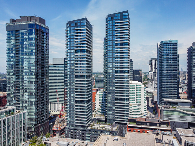 King Blue Condos in Toronto, ON - Building Photo - Building Photo