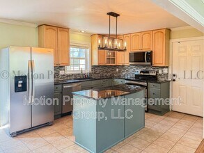 2502 Little John Trail SE in Marietta, GA - Building Photo - Building Photo